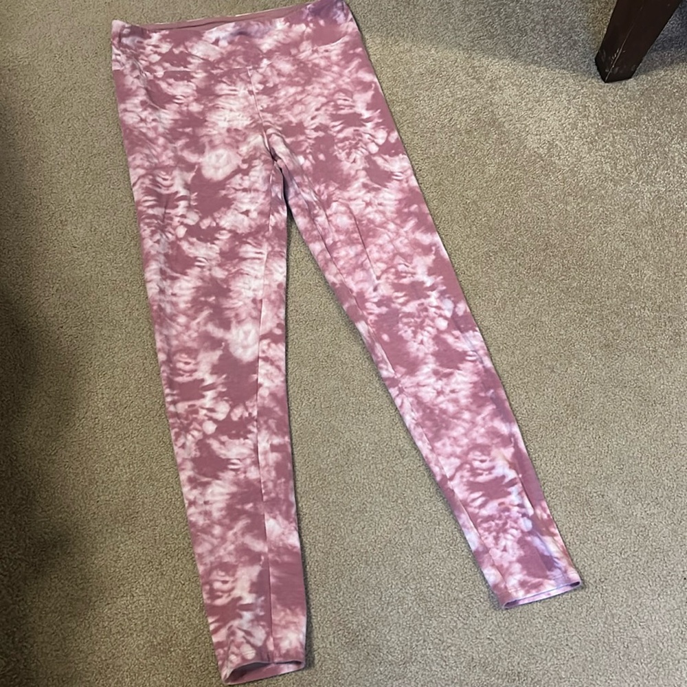 Girls SO favorite high rise leggings